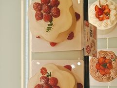 -花花卷卷·鲜食蛋糕(泉屋店)