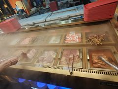 -爱客得牛排海鲜烤肉·火锅自助(春熙路黑金好店)