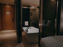 -上海虹桥祥源希尔顿酒店