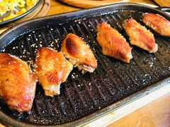 烤翅中-老东镇啤酒屋海鲜加工·蒸汽海鲜·海鲜烧烤(台东店)