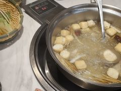 -喃喃椰·糟粕醋·椰子鸡火锅(七堡花园店)