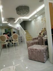 -印奈儿美甲手足护理机构