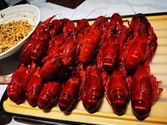 -肥肥虾庄·金牌油焖大虾(首义路店)