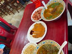 半筋半肉面-金杨拉面王小吃面馆·牛三宝面·红烧牛肉粉