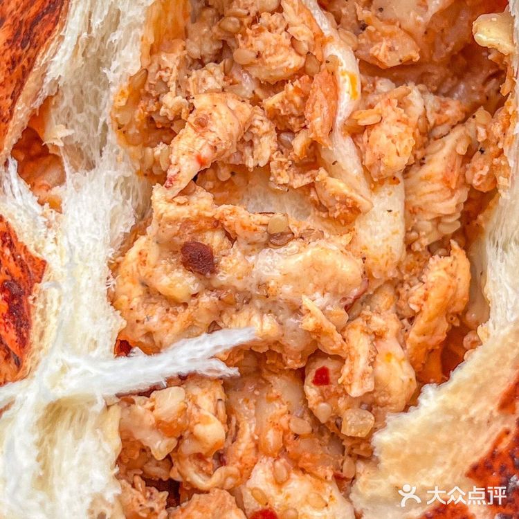 成都首家崎本の店❗️小龙虾吐司竟然全是虾肉