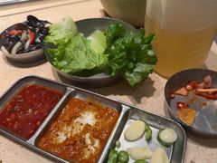 -蚂蚁洞·烤肉大营地(上海静安大悦城店)