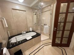 -广州富力丽思卡尔顿酒店