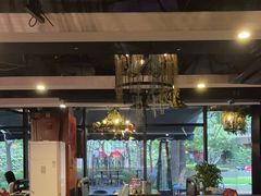 -麦凯伦烧烤·精酿超级工厂店(金桥总店)