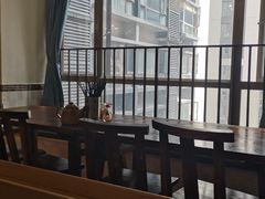 靠窗位-杨姨妈丝娃娃(花果园店)