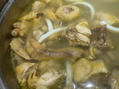 -烹然四季椰子鸡火锅(姚家园万象汇店)