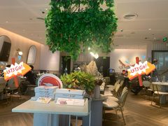 -必胜客(WOW中心城店)