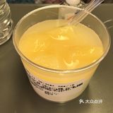 超高级水果店下面的甜品店当然要吃啊