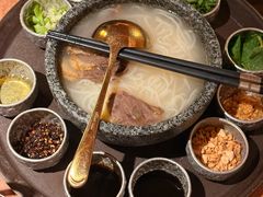 -浩海火燒雲傣家菜(芮欧百货店)