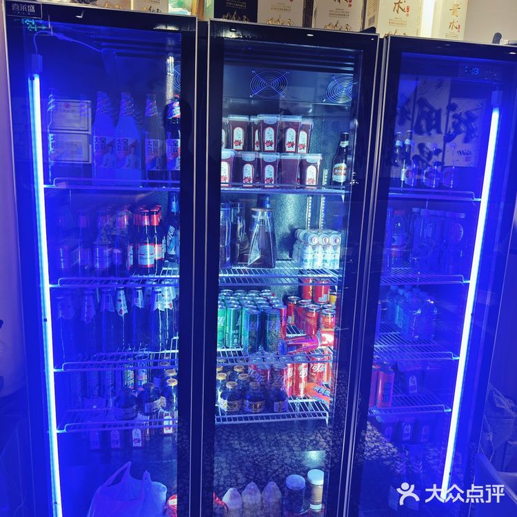 品味贵州特色美食，就来黔烙莊吧！