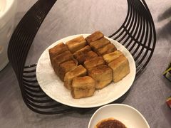 酥皮臭豆腐-绍兴饭店(大宁店)