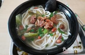 Beef Shank Noodle in Pot