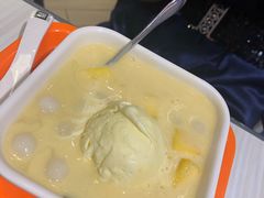 -满记甜品(优客百盛店)