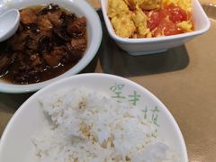 -老乡鸡(上海品尊国际中心店)