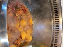 -哈尔滨烧烤·山河村铁锅炖(交大店)