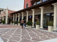 -佛罗伦萨小镇广佛名品奥特莱斯(疏港路店)