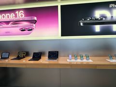 -Apple零售店(华贸购物中心店)