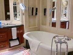 -广州富力丽思卡尔顿酒店