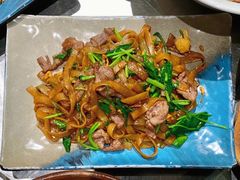 干炒牛肉河粉-潮界(虹桥新天地店)