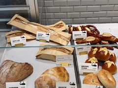 -光作面包Voila Lumiere(中山店)