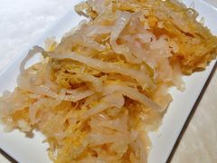 白酸菜-和庆斋羊蝎子火锅·碳缸烧烤(顺义旗舰店)