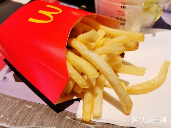 麦当劳(大栅栏店)刚炸出来薯条图片