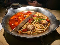 台式麻辣锅-湊湊火锅·茶憩(杭州湖滨银泰in77店)