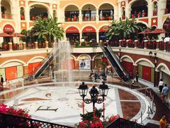 -佛罗伦萨小镇广佛名品奥特莱斯(疏港路店)