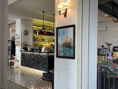 -22ºN BISTRO西餐&酒馆(石奥商业街店)