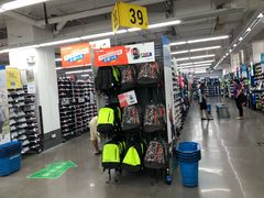 -迪卡侬(西三旗店)