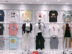 -优衣库(上海正大广场店)