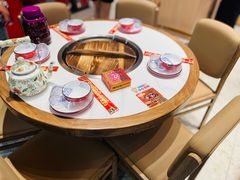 餐具摆设-那红花·东北菜铁锅炖(仙林金鹰店)