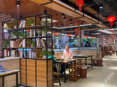 大堂-火云天重庆火锅自助(中山路店)