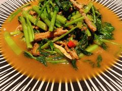 沙茶牛肉空心菜-雷泰泰台式胡椒虾(滨江金铂湾店)