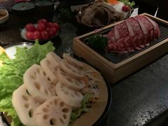 -湊湊火锅·茶憩(新中关购物中心店)