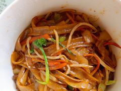 干炒牛河-白玉兰小吃(新村路店)