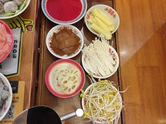 -沸炉重庆老火锅(军事博物馆店)