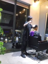 -FRIDAY星期五专业美发沙龙