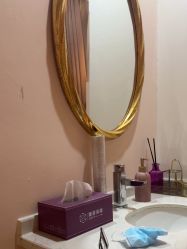 -蕾蕾美颜美容美体