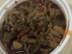 香辣鸡杂-鸡鸣汤包(广东路店)