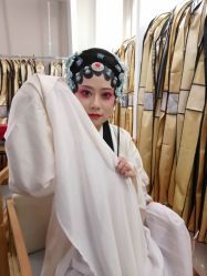 -盘子女人坊古装写真摄影(厦门总店)