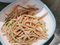 -山城外·非遗酸菜鱼(盛龙广场店)