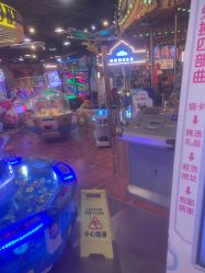 -卡通尼乐园(宝山龙湖天街店)