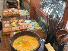 -银米·云南传统过桥米线(双廊黑金冠店)