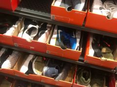 -NIKE上海青浦优选体验店