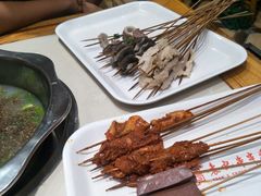 -袁记串串香(泉水轻轨站店)